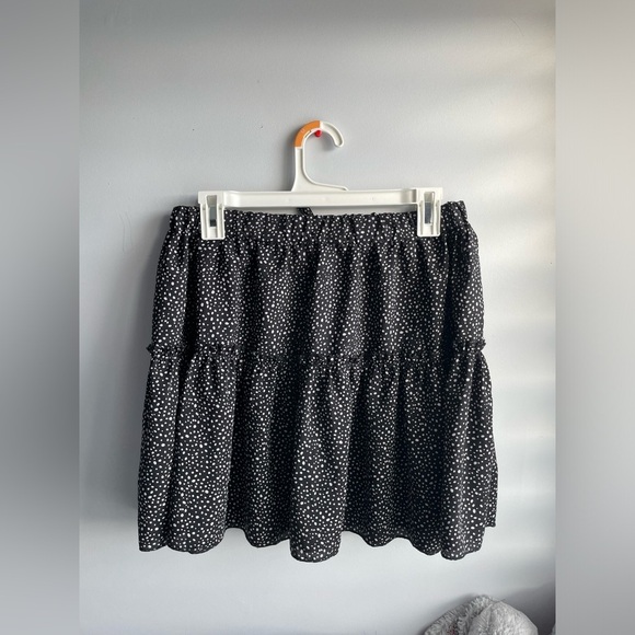 💖(2 for $15)💖 Black and White Polka Dot Ruffled Skirt - Picture 5 of 5